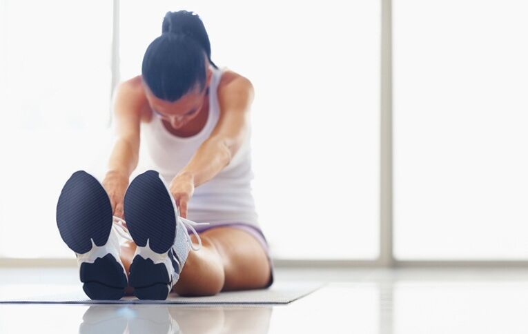 Warm up bago magsanay sa pagpapalaki ng dibdib